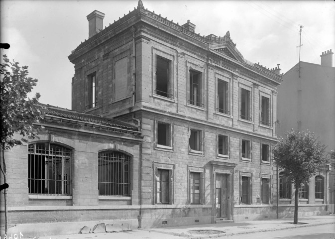 Ecole de garçons, rue de Clamart après les travaux de reconstruction