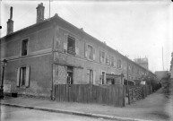 Rue de la Bellefeuille, cité Biquet