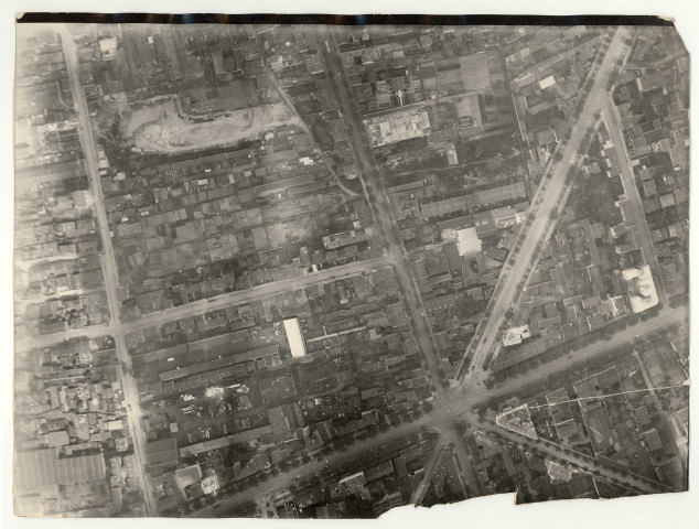 Boulogne-Billancourt, vues aériennes : Place Marcel Sembat, Avenue du Général Leclerc, Avenue Edouard Vaillant, Boulevard de la République, Avenue Victor Hugo, Boulevard Jean Jaurès, Rue Carnot, Rue Paul Bert, Rue de la Saussière, Rue des Quatre Cheminées, Rue Rieux, Carrière Huguet