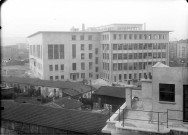 Construction de l'hôtel de ville et cité Carlin