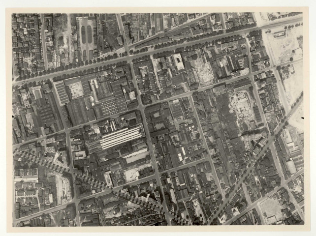 Boulogne-Billancourt, vues aériennes : Avenue Edouard Vaillant, Rue du Dôme, Rue du Chemin Vert, Rue Marcel Dassault, Boulevard de la République, Rue Danjou, Avenue Pierre Grenier, Rue du Point du Jour, Rue du Fief, Rue des Peupliers, Rue de Vanves, Villa des Princes, Rue Thiers