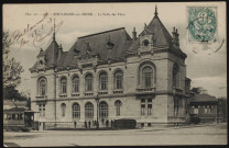 204 - Boulogne-sur-Seine - La Salle des Fêtes, Boulogne-Billancourt . place Bernard Palissy . - Théâtre de l'Ouest ParisienAu premier plan à gauche, un tramway. Au second plan au centre, la façade du Théâtre de l'Ouest Parisien.