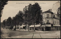 Boulogne-sur-Seine - Route de la Reine, Boulogne-Billancourt . route de la Reine . - PerspectiveAu premier plan, à droite, le restaurant-tabac Chez Phalip.