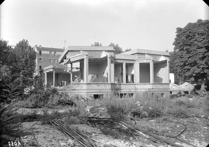 Hôpital Ambroise Paré après bombardement