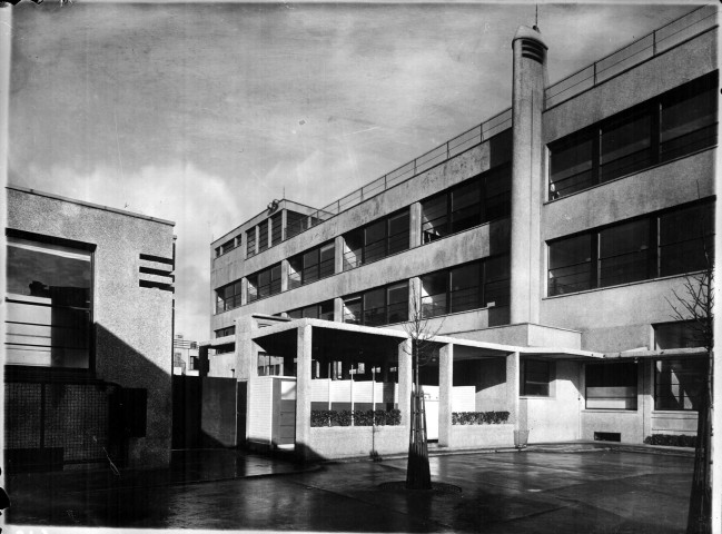 Ecole Ferdinand Buisson, cour de récréation de l'école de garçons