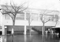 32 rue Fessart, cour de l'école de garçons