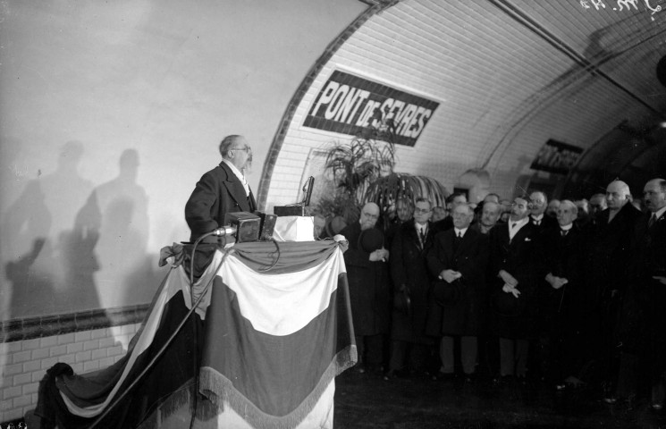 Inauguration du métro, station Pont de Sèvres