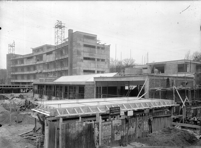 36 rue de Sèvres, groupe scolaire en construction