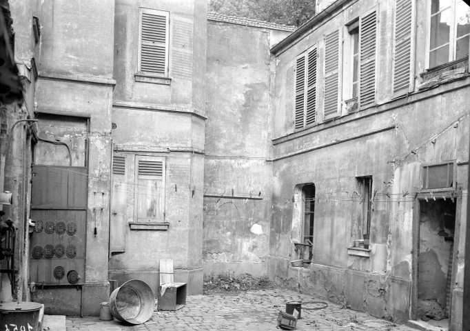 10-12 rue du Port, cour