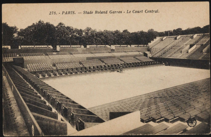 278 - Paris - Stade Roland-Garros - Le court central, Paris . 16ème arrondissement . - stade Roland Garros, le court centralVue plongeante sur le court central.