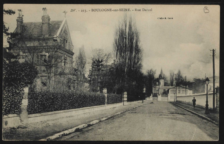 213 - Boulogne-sur-Seine - rue Darcel, Boulogne-Billancourt . rue Darcel . - perspective - Au 2nd plan, la rue Gutenberg.