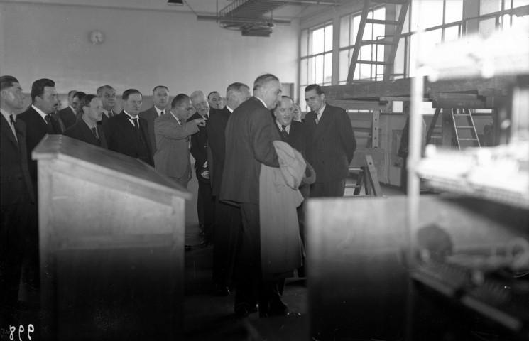 Visite du central téléphonique Molitor (7 juillet 1939)