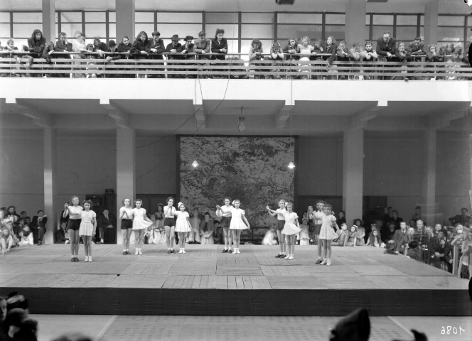 Spectacle scolaire à l'hôtel de ville