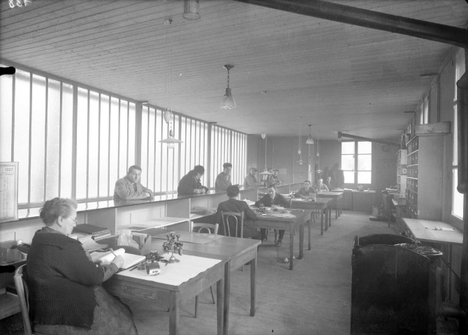 52 rue de Billancourt, bureau de chômage, ancienne mairie