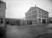 Les ateliers municipaux et les services d'incendie