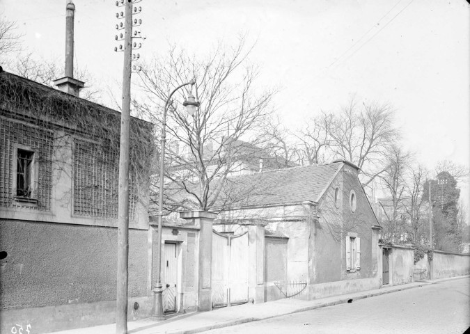 Prolongement du boulevard de la République, 10-10 bis rue de Bellevue