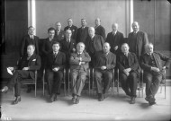 Les membres du comité d'organisation de la 3ème Foire Exposition d'urbanisme et d'hygiène de la ville de Boulogne-Billancourt (23 avril-3 mai 1936)