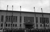 Démonstration des pompiers devant l'hôtel de ville (22 juillet 1934)