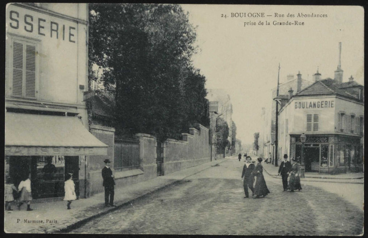 24 - Boulogne - rue des Abondances prise de la Grande-Rue, Boulogne-Billancourt . rue des Abondances . - perspectiveScène de rue depuis l'avenue Jean-Baptiste Clément. A gauche, une pâtisserie. A droite, une boulangerie.