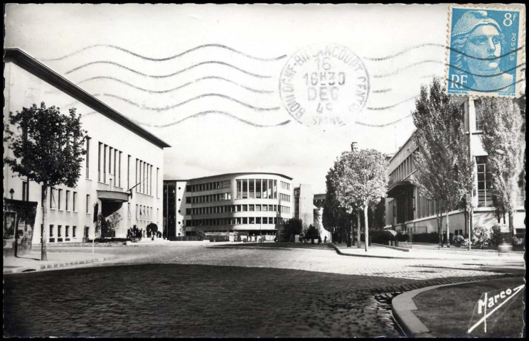 n°13 - Boulogne-Billancourt - Place avec la Mairie et la Poste, Boulogne-Billancourt . avenue André Morizet . - perspective et vue sur l'hôtel de ville, l'hôtel des postes et le bâtiment DeloryPerspective de l'avenue André Morizet. Au 1er plan, à droite l'hôtel des postes. A gauche, au 1er plan l'hôtel de ville et en 2nd plan le bâtiment Delory