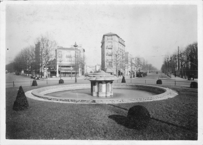 Rond-Point de la Reine, bassin