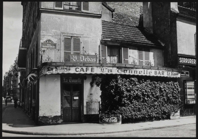 Les villages d'Auteuil et de Passy, 77 angle des rues La Fontaine et François Gerard (s.d.).