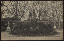 27 - Billancourt - Cimetière à la mémoire des morts de la Grande Guerre (1914-1918), Boulogne-Billancourt . avenue Pierre Grenier . - Cimetière Pierre Grenier, mémorialMémorial en l'honneur des morts de la 1ere guerre mondiale