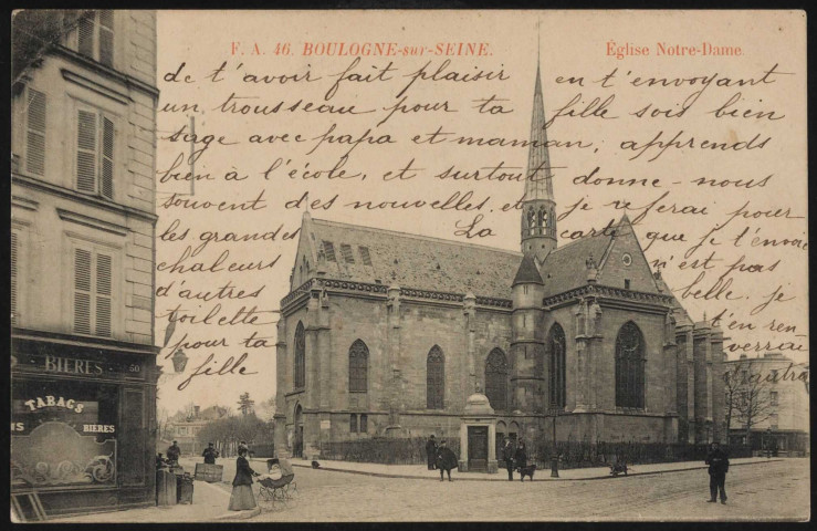 46. Boulogne-sur-Seine. Eglise Notre-Dame. Groupe de passants devant l'église. A gauche, un bar-tabac.
