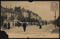 6 - Boulogne-sur-Seine - Chaussée du Pont, Boulogne-Billancourt . avenue de Lattre de Tassigny . - Perspective - Au premier plan, à gauche et à droite des femmes avec des ombrelles. Au second plan, à droite, des hippomobiles.