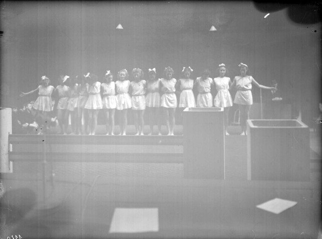 Spectacle scolaire à l'hôtel de ville