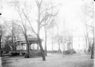 52 rue de Billancourt, parc de l'ancienne mairie