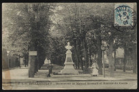 55 - Billancourt - Monument de Marcel Renault et Avenue du Cours, Boulogne-Billancourt . avenue Emile Zola . - Monument de Marcel Renault et perspective