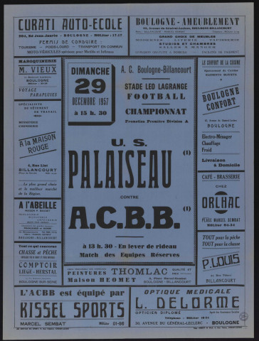 Football, championnat promotion Première division A : US Palaiseau contre ACBB, Nombreuses publicités d'entreprises.