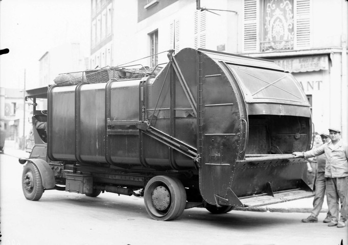 Camion poubelle