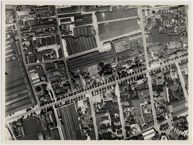 Boulogne-Billancourt, vues aériennes : Rue du Vieux Pont de Sèvres, Place de l'Eglise, Rue de Bellevue, Rue de Billancourt, Rue Couchot, Rue de Silly, Rue Collas, Rue Esnault Pelterie, Rue Louis Blériot, Rue Castéja, Rue de Saint-Cloud, Rue Heyrault