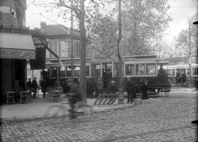 Rue des 4 cheminées, carrefour Jean Jaurès