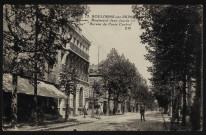 13 - Boulogne-sur-Seine - Boulevard Jean Jaurès, bureau de Poste Central, Boulogne-Billancourt . boulevard Jean Jaurès . - perspectivePerspective sur le boulevard Jean Jaurès depuis le carrefour de la rue du ChâteauAu 1er plan à gauche, le bureau central de la Poste