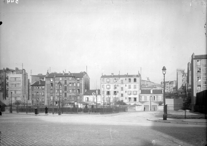 Futur emplacement du dispensaire, rue de la Saussière