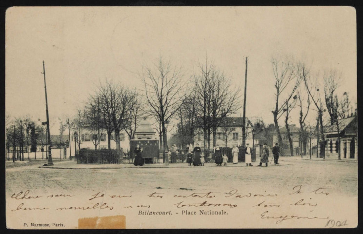 Billancourt - Place Nationale, Boulogne-Billancourt . place Jules Guesde . - perspectiveAu second plan, des personnes posent devant le square de la place.Au troisième plan, une serrurerie.