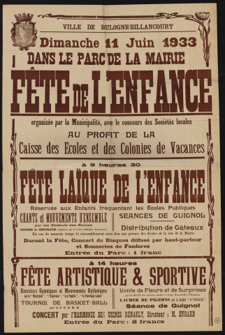 Fête de l'enfance dans le parc de la mairie organisée par la municipalité avec le concours des sociétés locales au profit de la caisse des écoles et des colonies de vacances ,