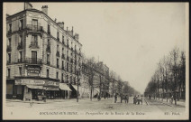 Boulogne-sur-Seine - Perspective de la Route de la Reine, Boulogne-Billancourt . route de la Reine . - Perspective - Au premier plan, à gauche, l'épicerie de cacao "Chocolat Vinay" auparavant Van Houten.