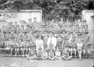 Groupe d'enfants à l'école de plein air